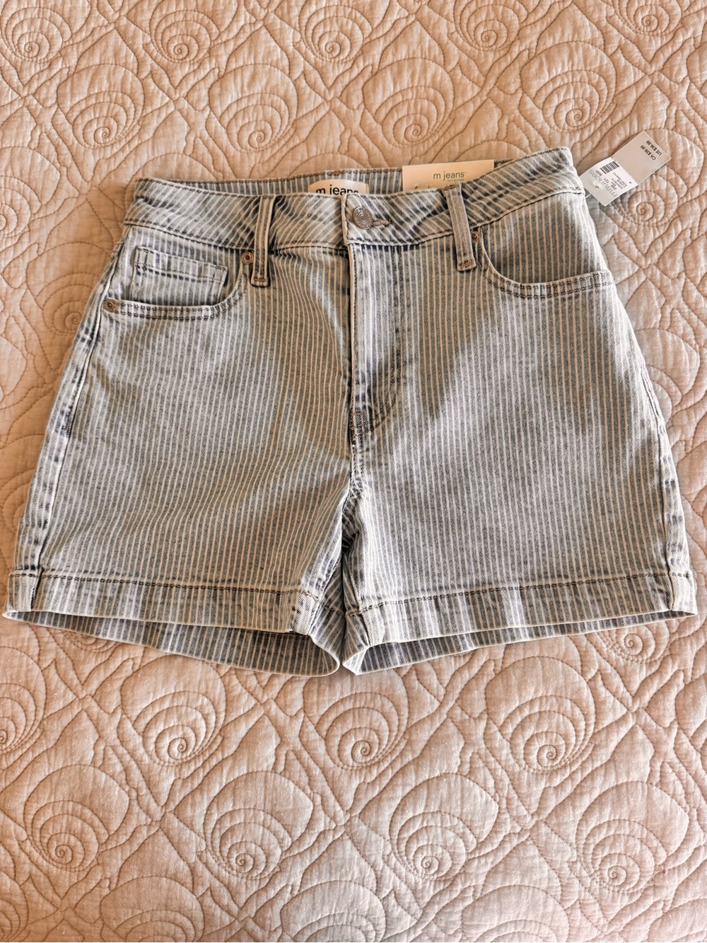 Maurices Striped Light Blue Denim Shorts size 4